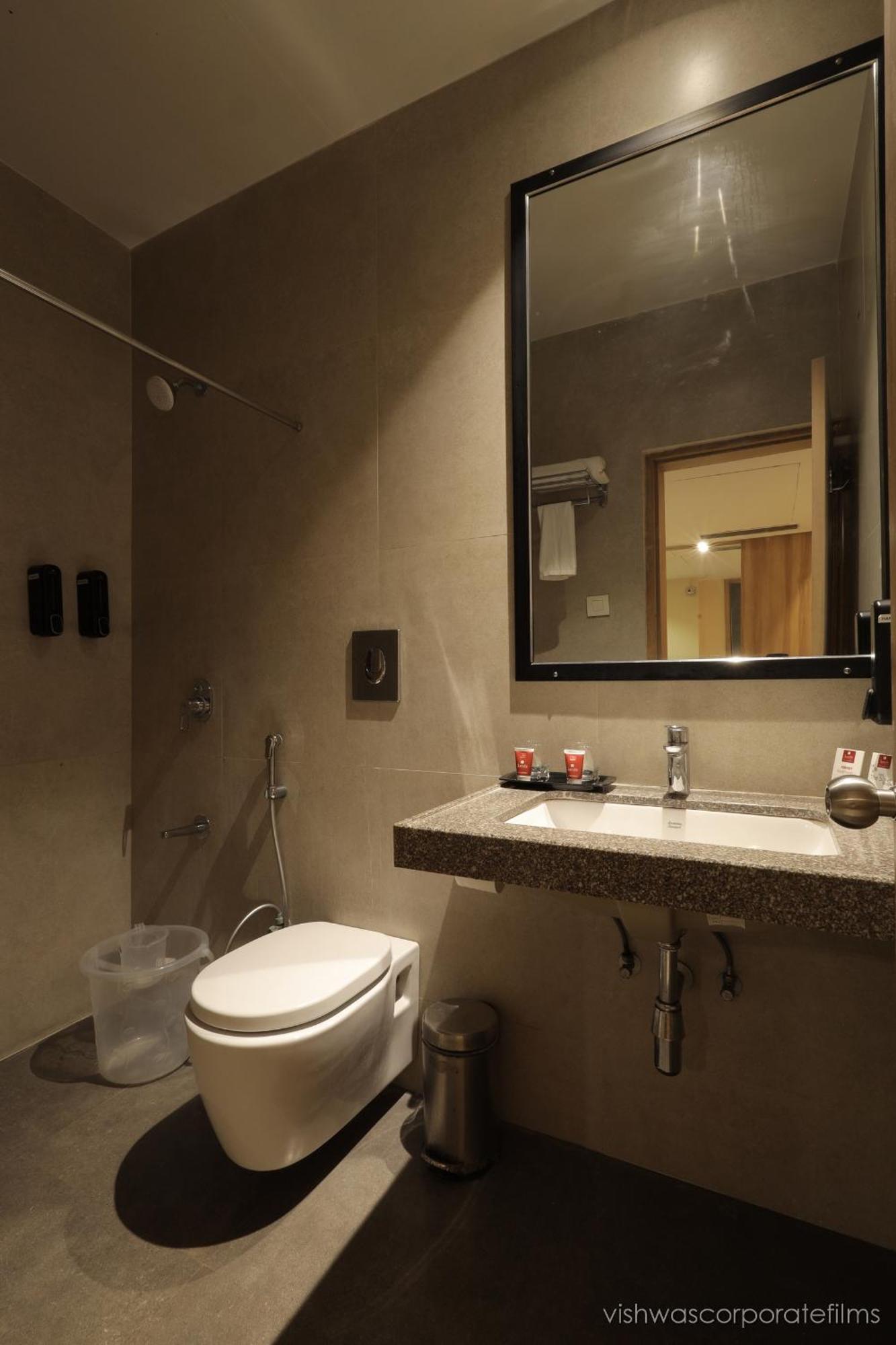 Rang Lords Inn Bharuch Dış mekan fotoğraf