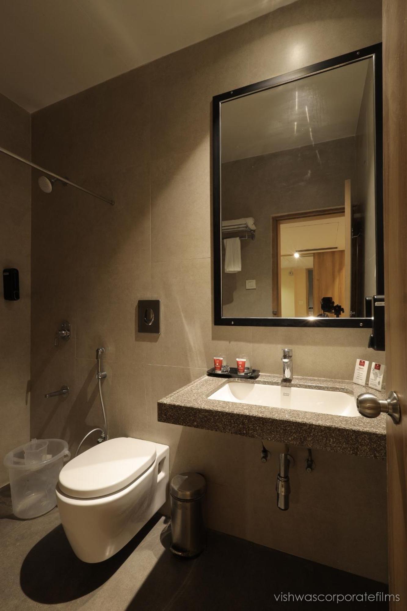 Rang Lords Inn Bharuch Dış mekan fotoğraf