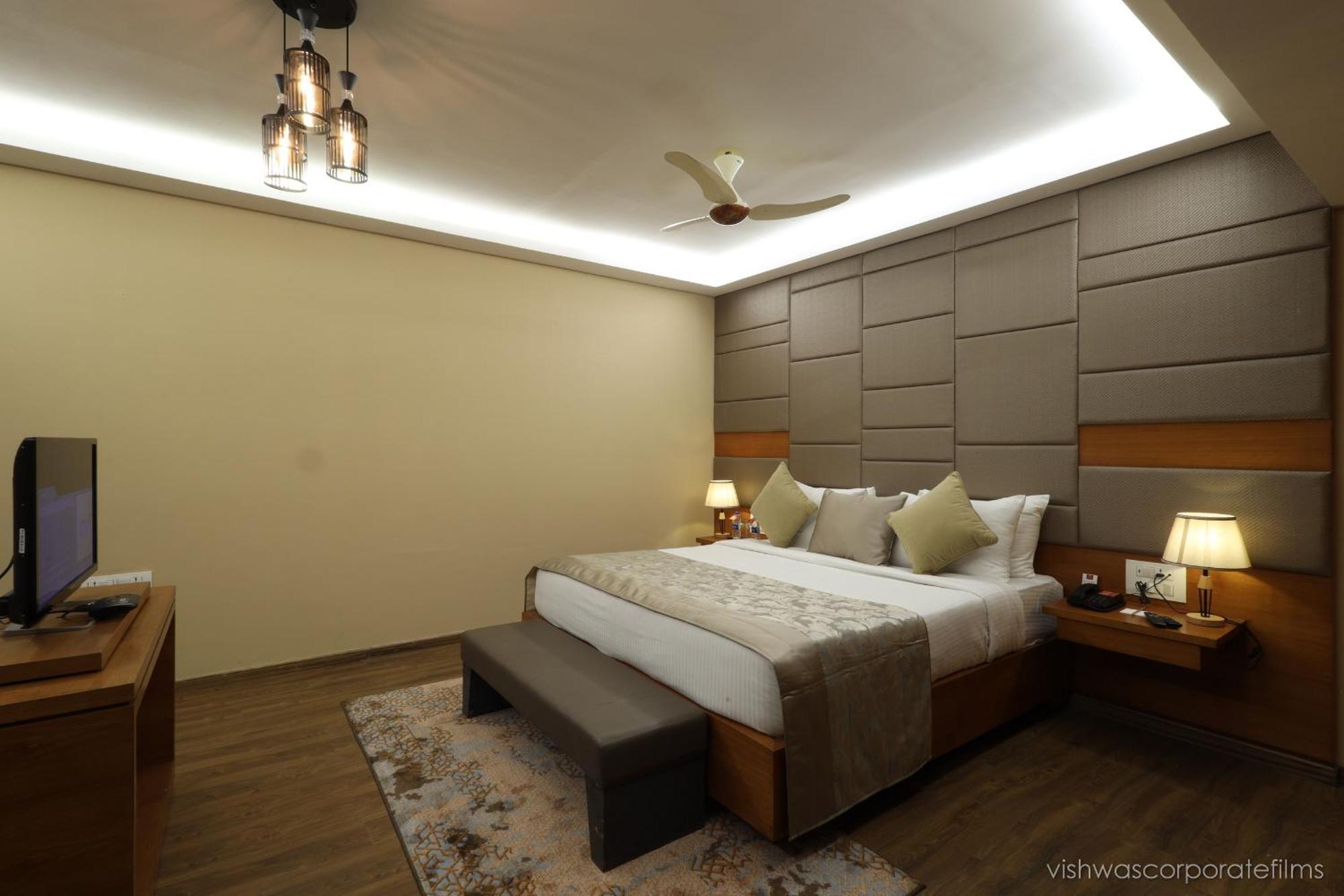 Rang Lords Inn Bharuch Dış mekan fotoğraf