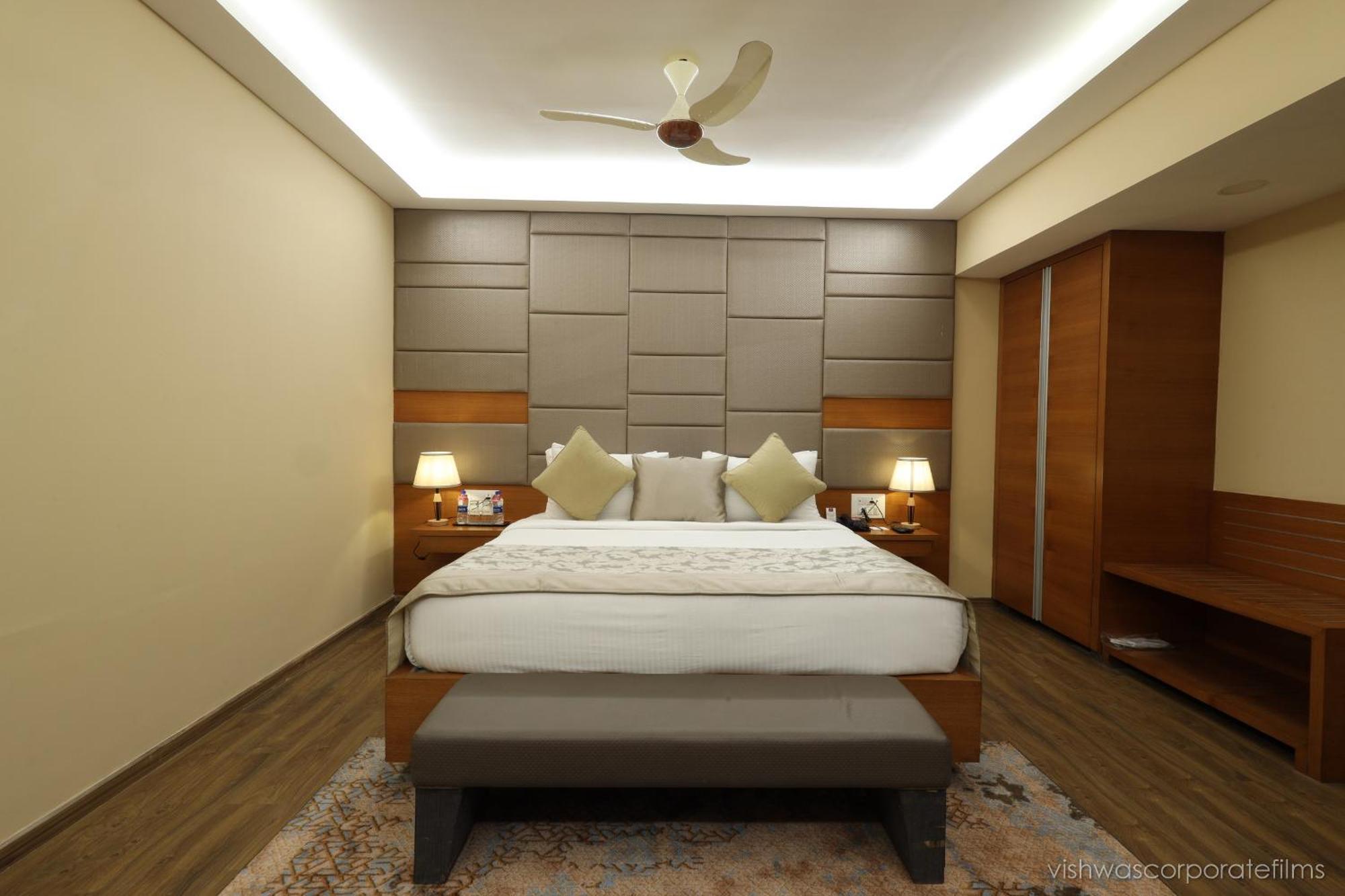 Rang Lords Inn Bharuch Dış mekan fotoğraf