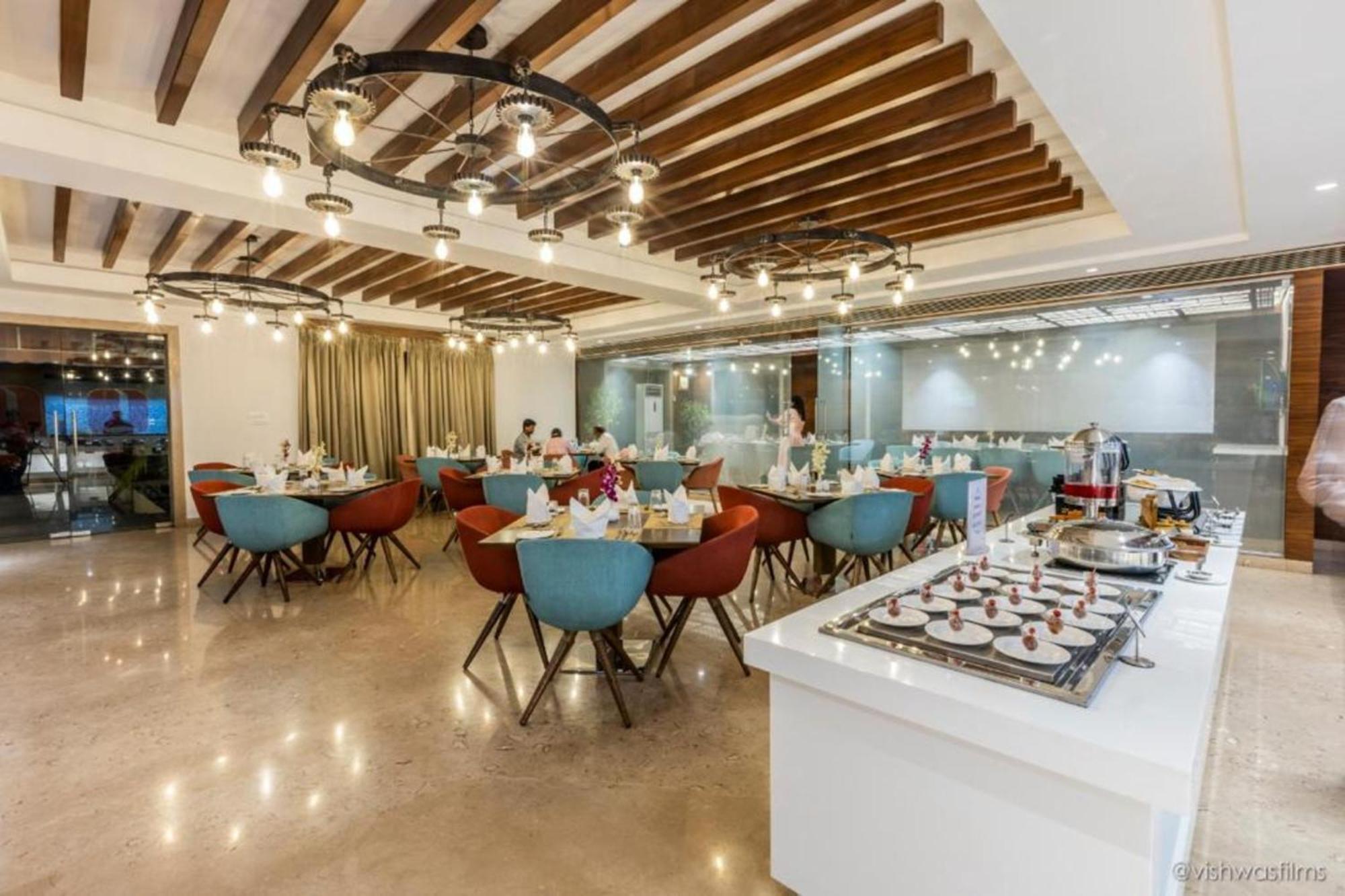 Rang Lords Inn Bharuch Dış mekan fotoğraf
